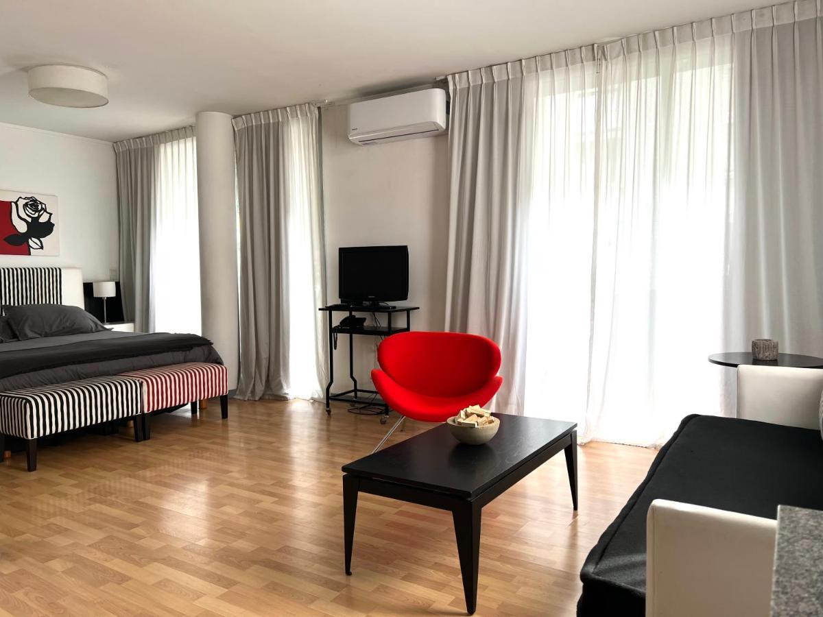 Apartamentos Libertador, Martínez المظهر الخارجي الصورة
